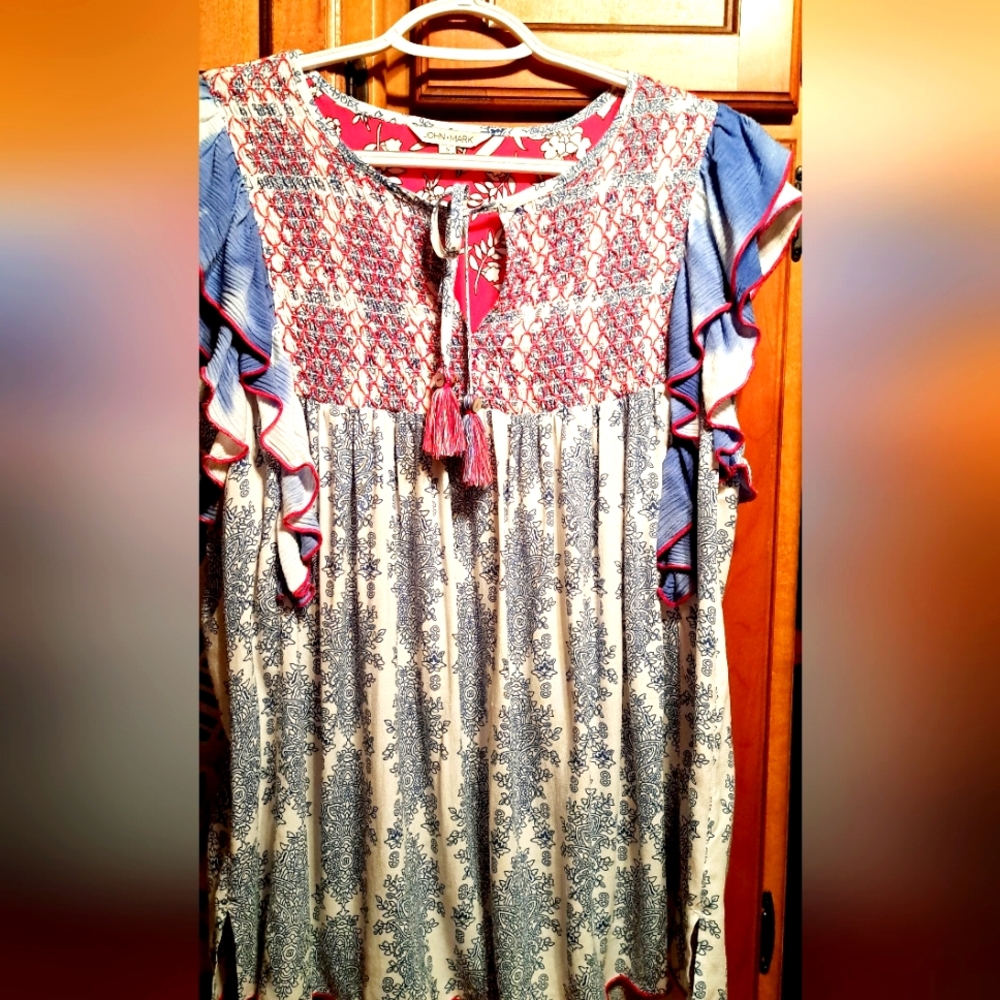 Ladies John Mark Baby Doll Pop Over Embroidered Blouse Small Tye Dyed Sleeves